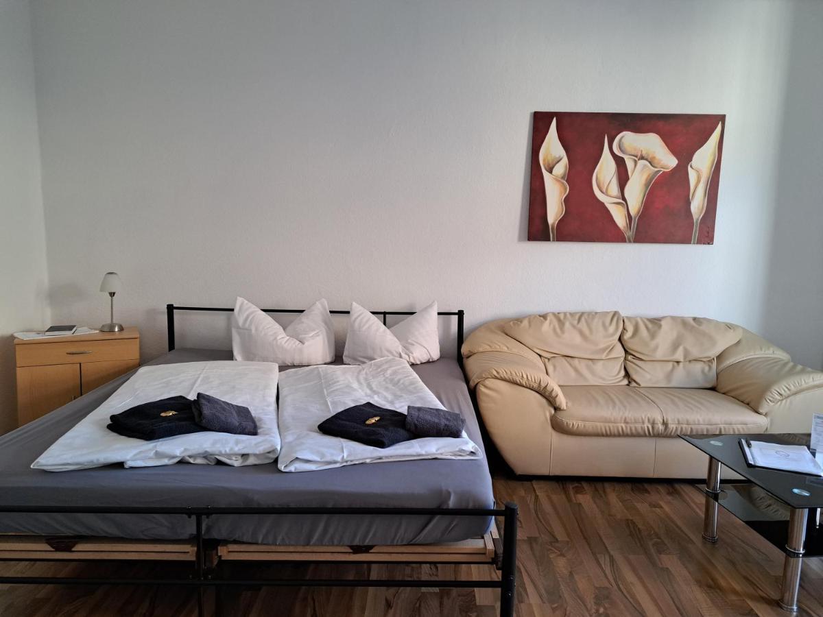 Apartment-Hotel Schillerplatz Виттенберге Экстерьер фото