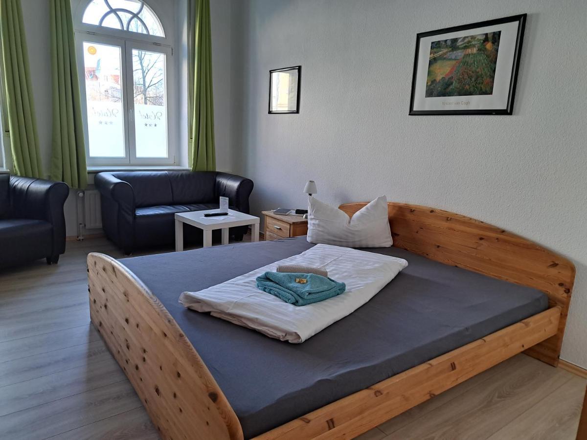 Apartment-Hotel Schillerplatz Виттенберге Экстерьер фото