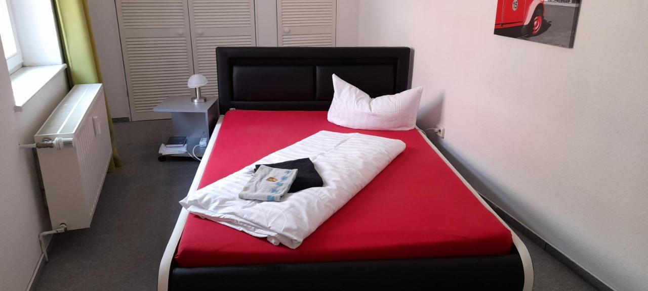 Apartment-Hotel Schillerplatz Виттенберге Экстерьер фото